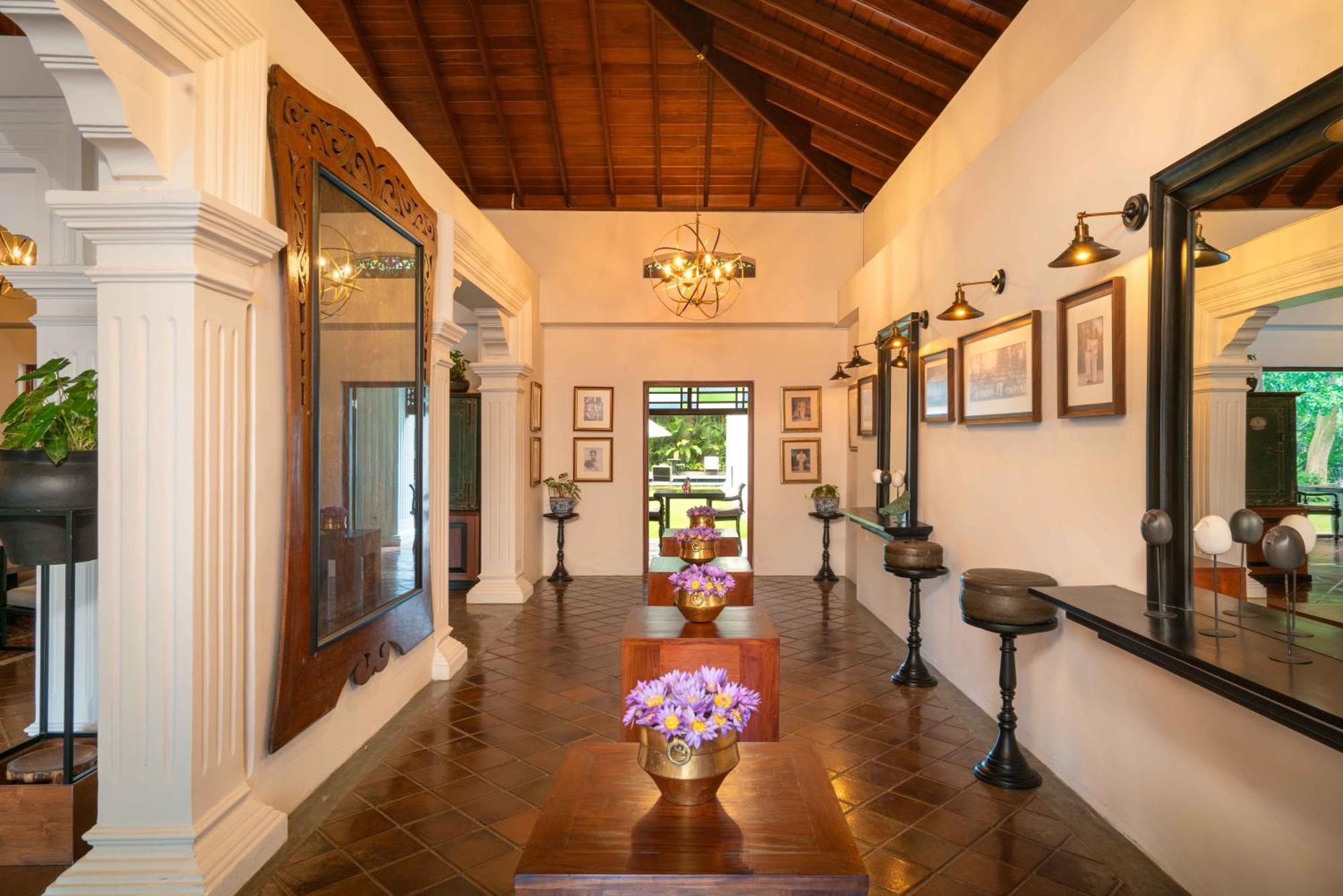 Taru Villas Канди Экстерьер фото