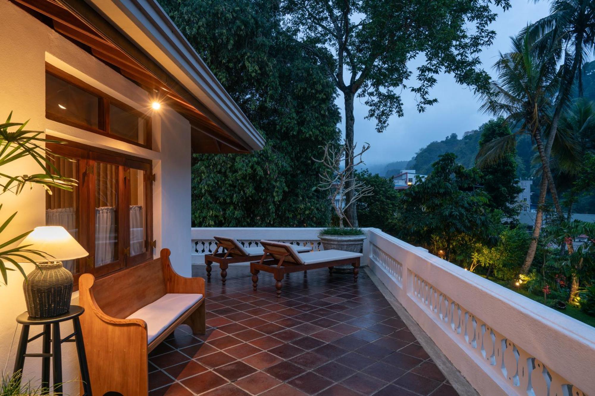 Taru Villas Канди Экстерьер фото
